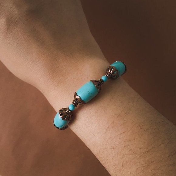Handmade Turquoise Howlite Gemstone Copper Beaded Southwest Style Boho Bracelet - Picture 7 of 9